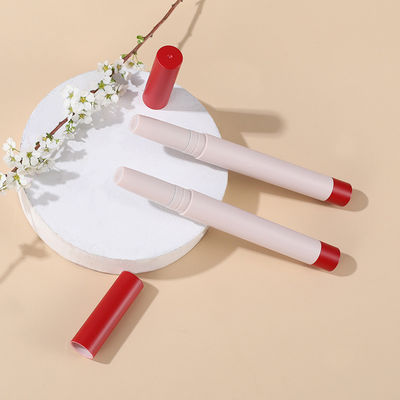 良い価格 丸いプラスチック リップスティック 容器 と 梱包 リップバルム 容器 片付け付き アイシャドウ 鉛筆 オンライン
