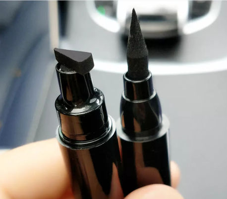 良い価格 Customize Color Plastic Tube Cosmetic Lip Gloss Brilliant Pen Packaging Shell Makeup Eyeliner Glue Pen Eyeliner Stamp オンライン